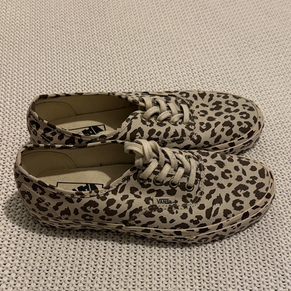 Vans Women Leopard Print Sneakers - Black and White